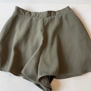 Tobi - army green skort.